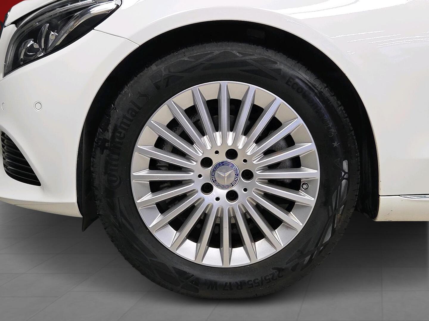 MERCEDES-BENZ C 2017