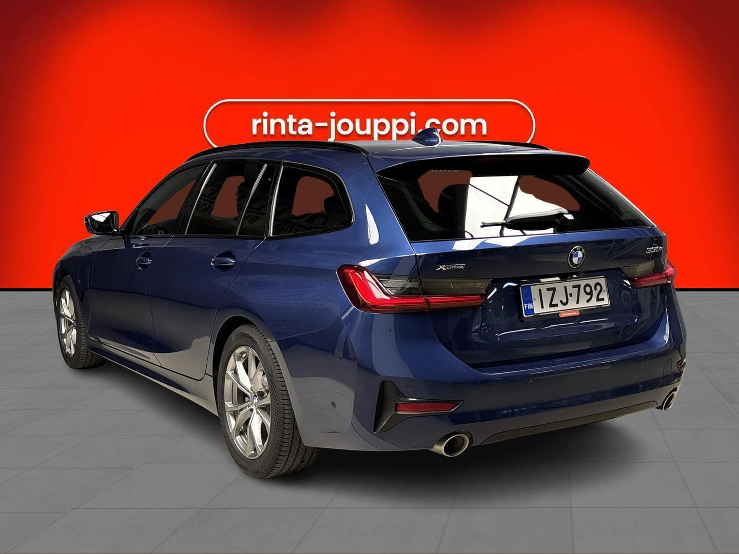 BMW 330 2021