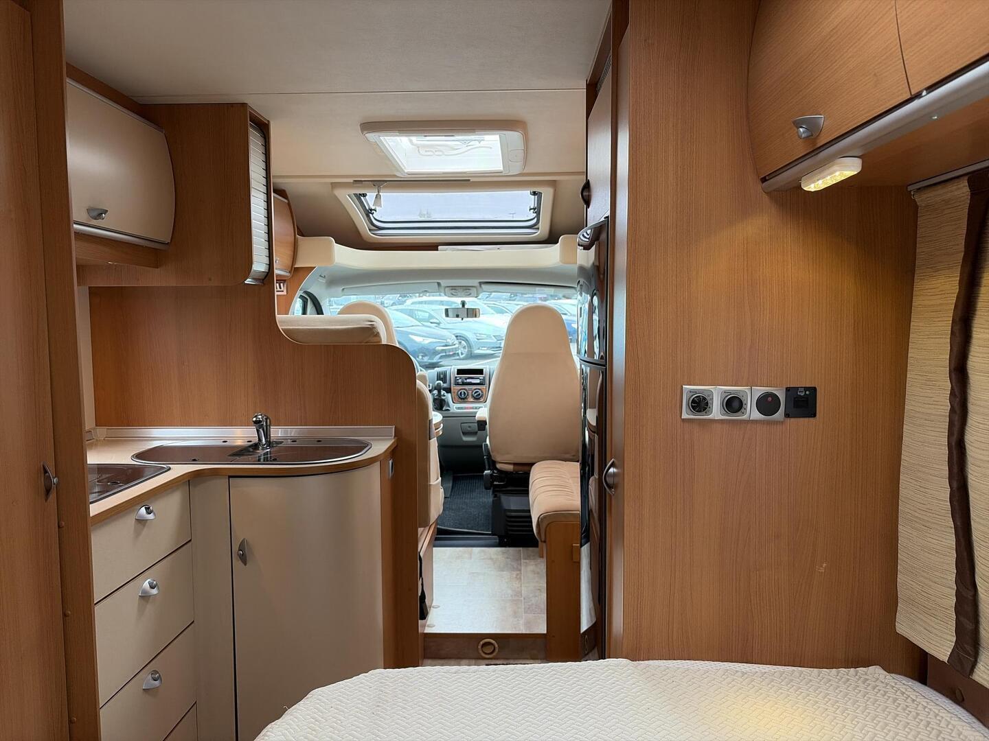 BÜRSTNER T 660 NEXXO 2011