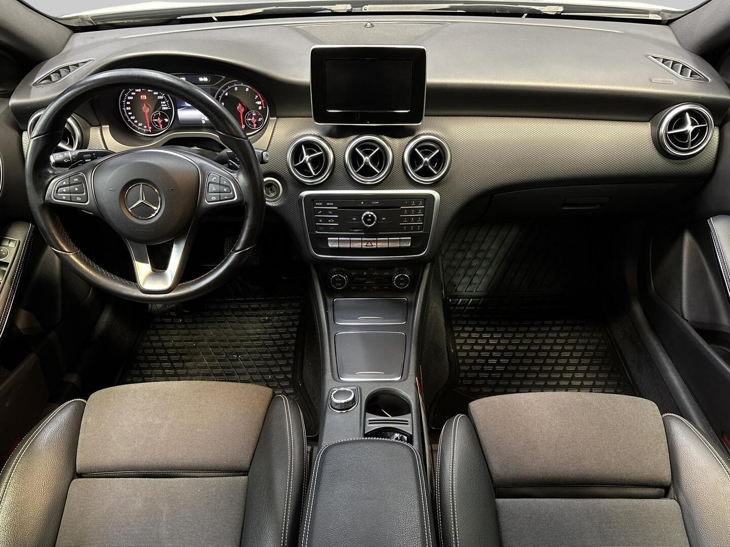 MERCEDES-BENZ A 2016