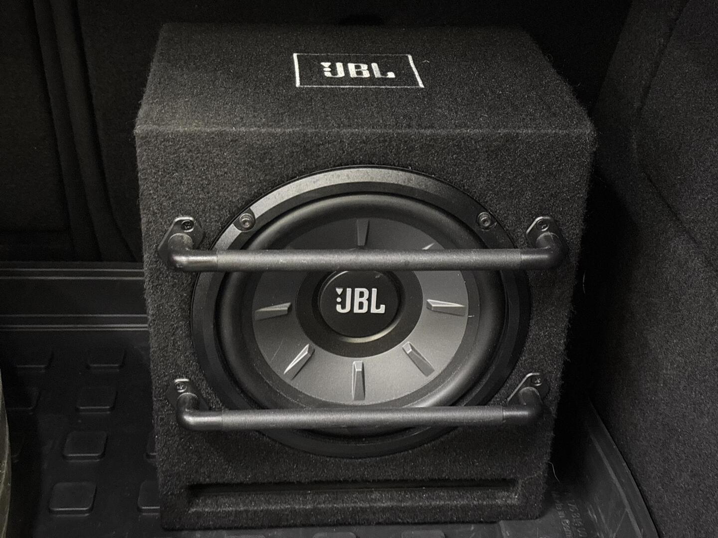 MERCEDES-BENZ A 2016