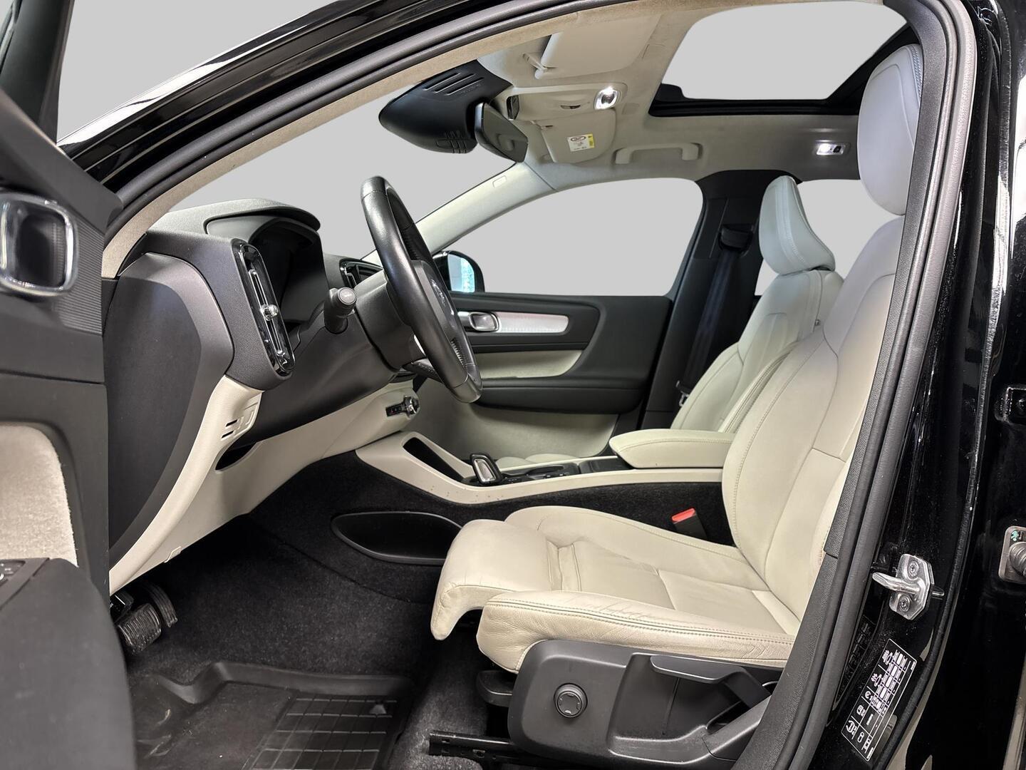 VOLVO XC40 2018