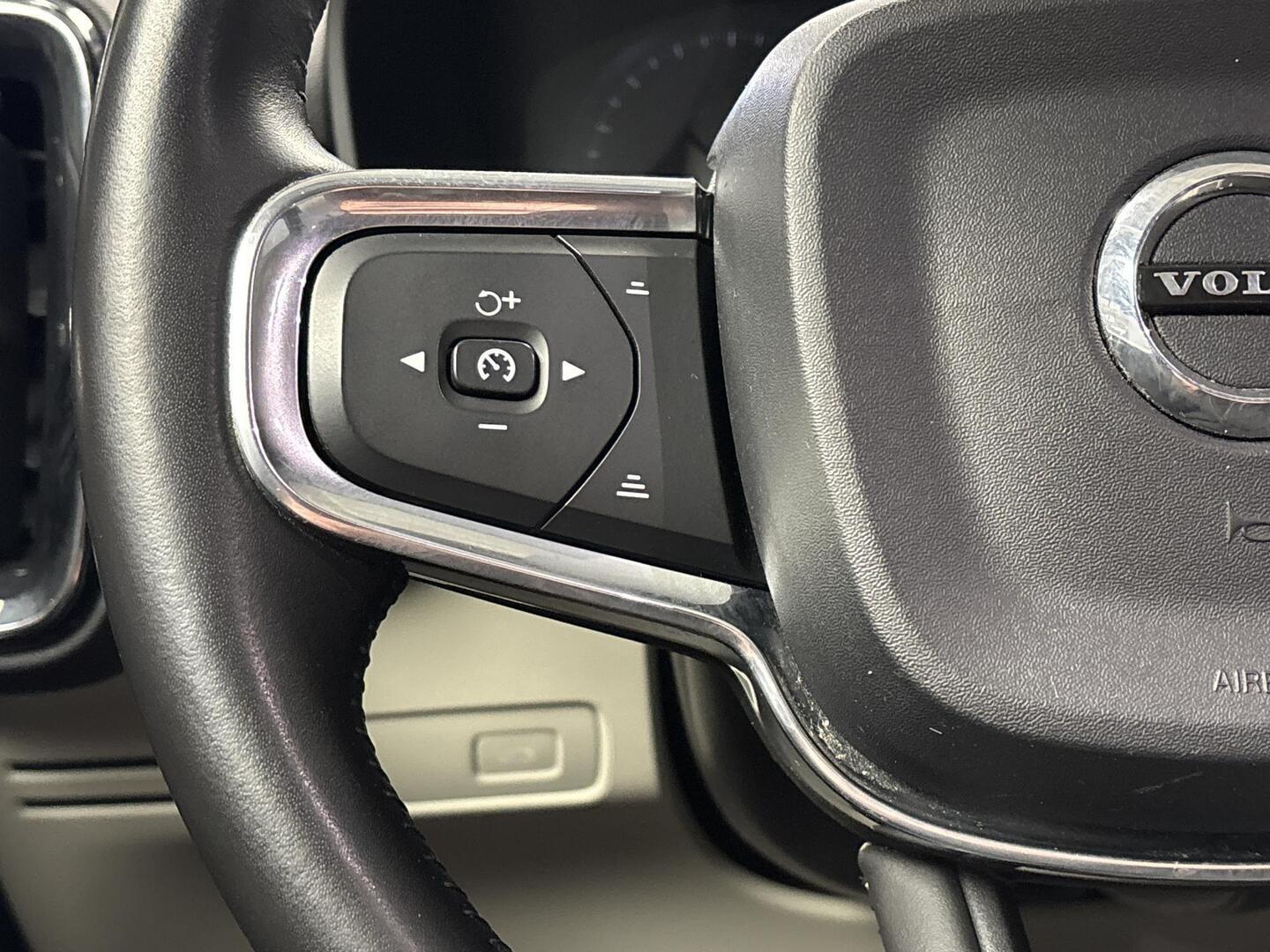VOLVO XC40 2018