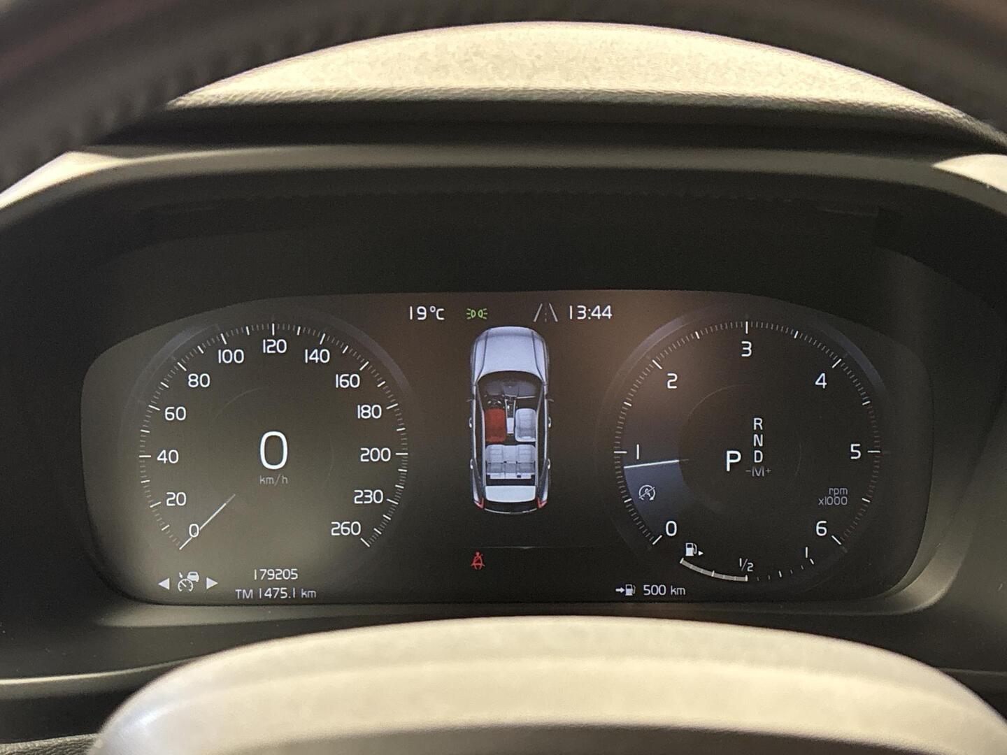 VOLVO XC40 2018