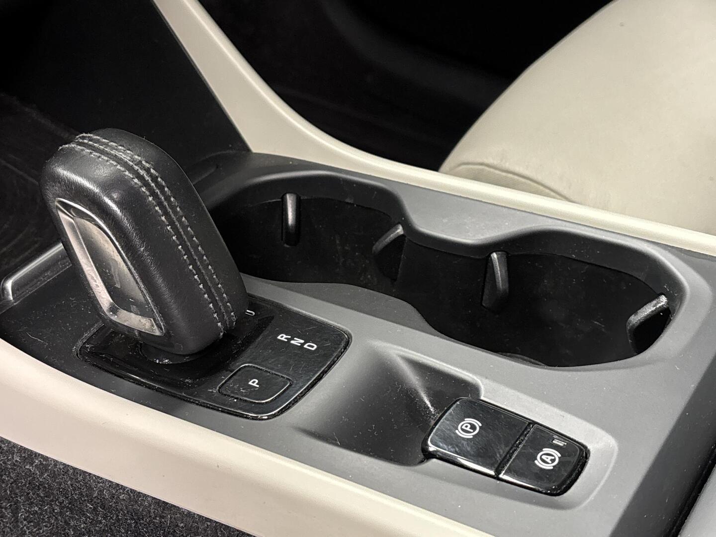 VOLVO XC40 2018
