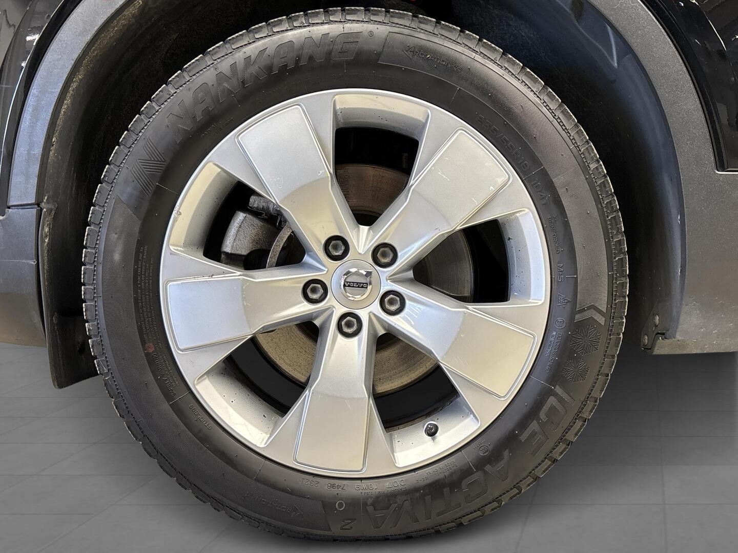 VOLVO XC40 2018