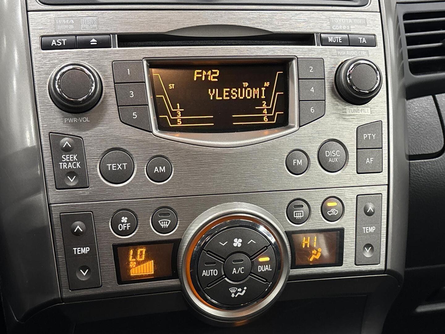 TOYOTA Verso 2010