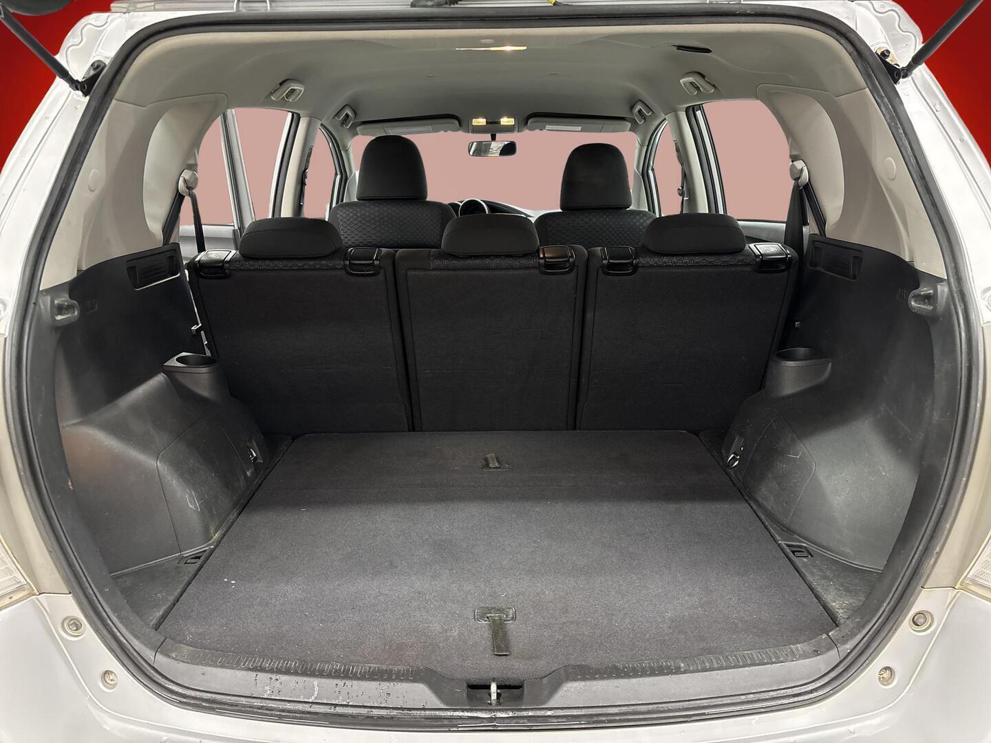 TOYOTA Verso 2010