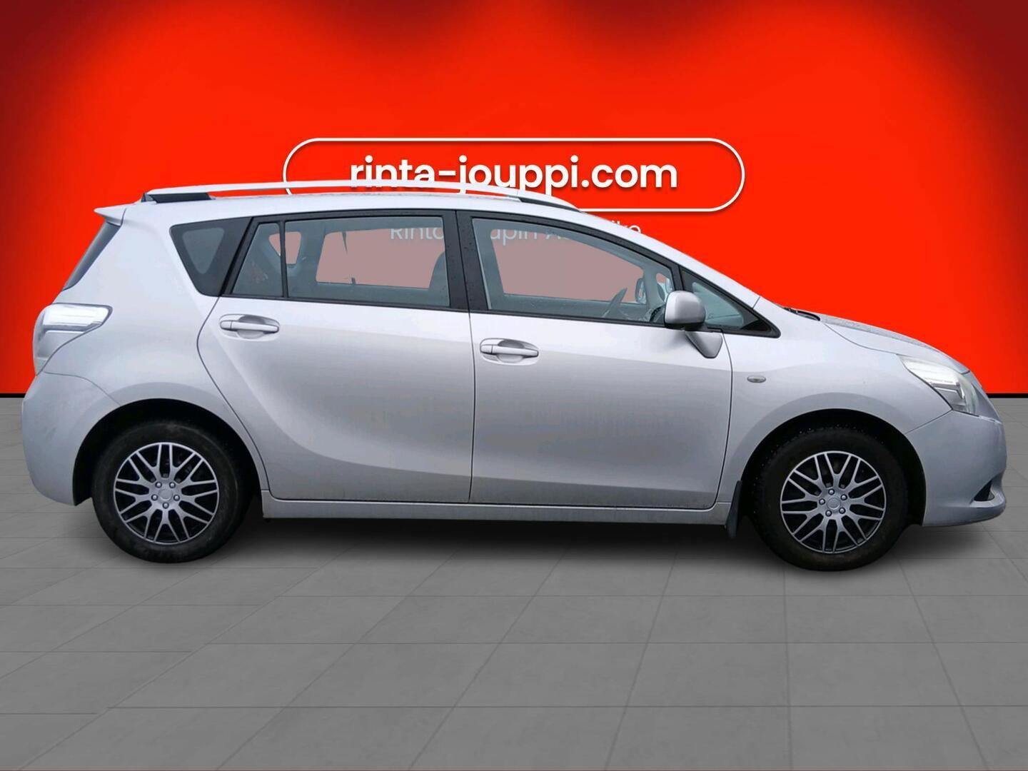 TOYOTA Verso 2010