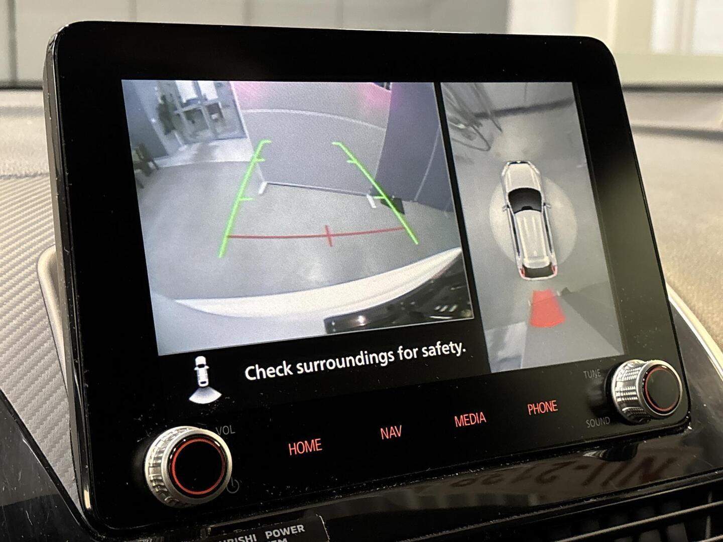 MITSUBISHI ECLIPSE CROSS 2023