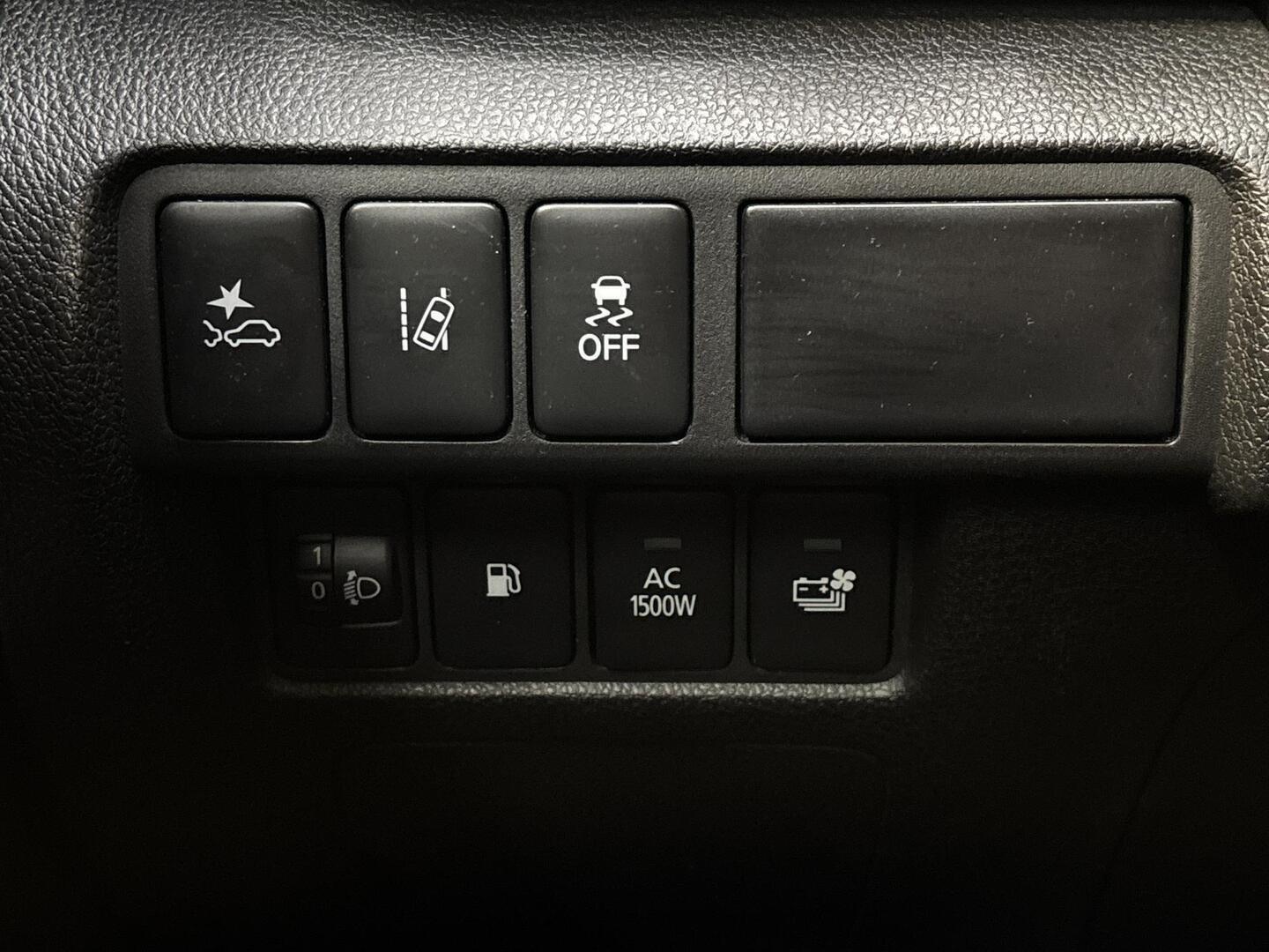 MITSUBISHI ECLIPSE CROSS 2023