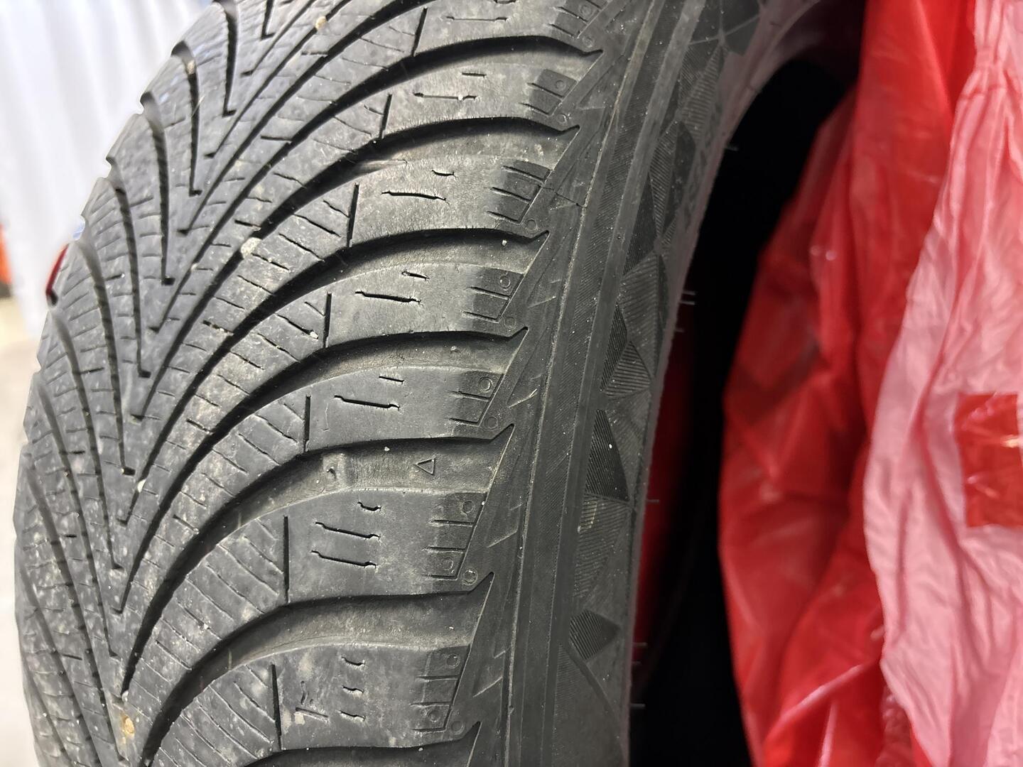 MITSUBISHI ECLIPSE CROSS 2023