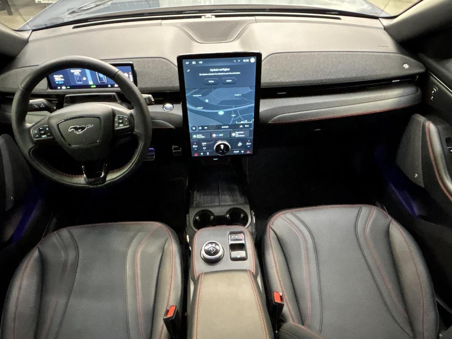 FORD MUSTANG MACH-E 2021