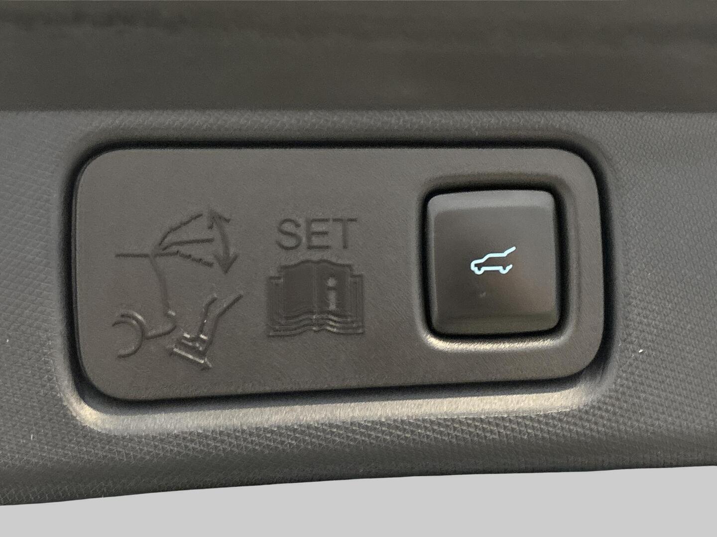 FORD MUSTANG MACH-E 2021