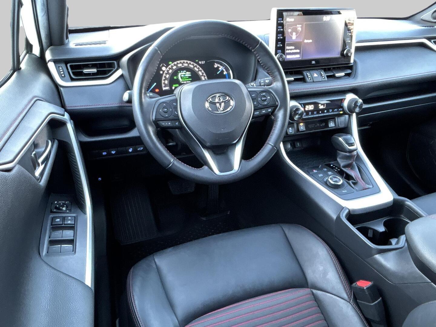 TOYOTA RAV4 PLUG-IN 2021