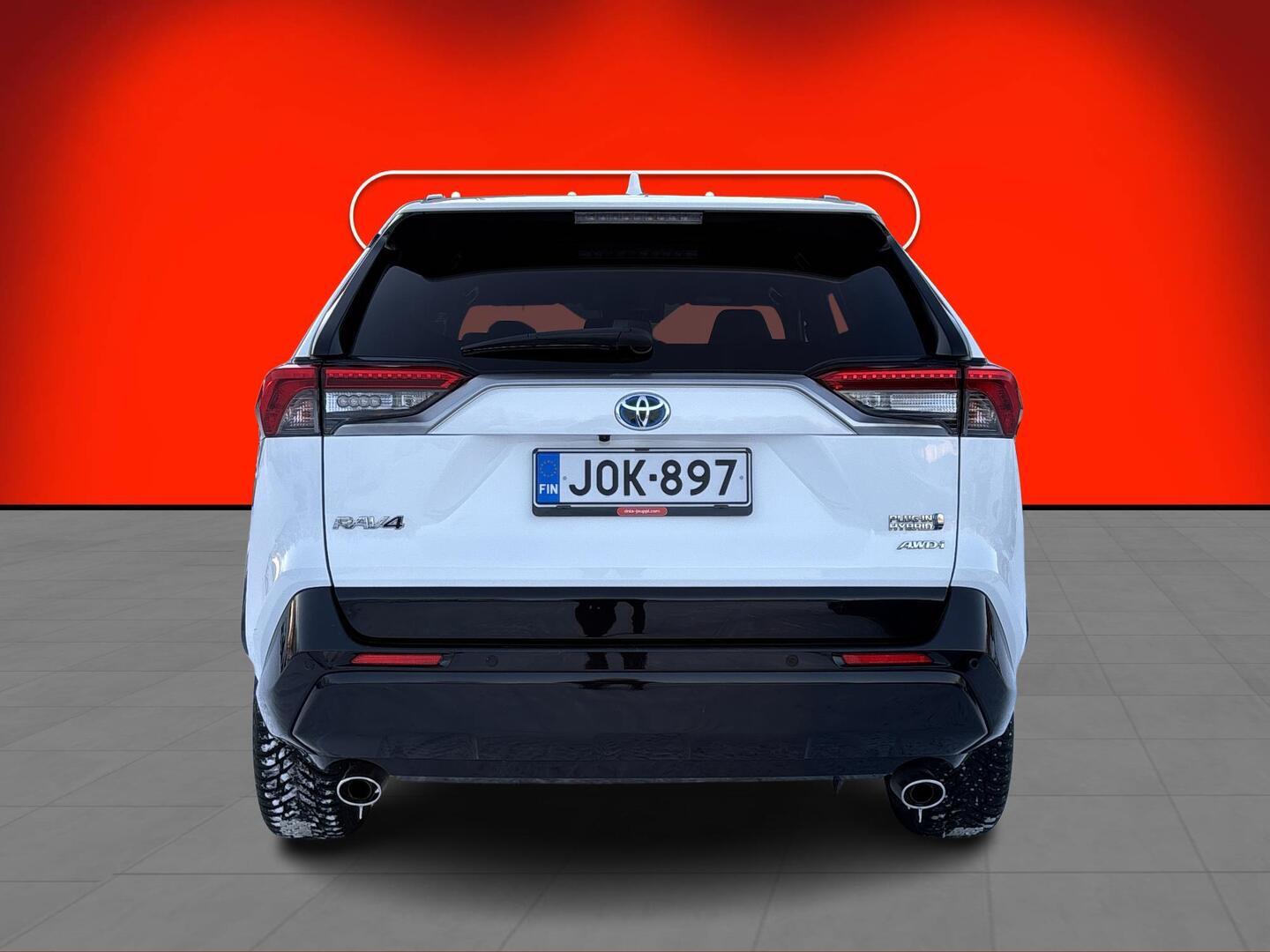 TOYOTA RAV4 PLUG-IN 2021