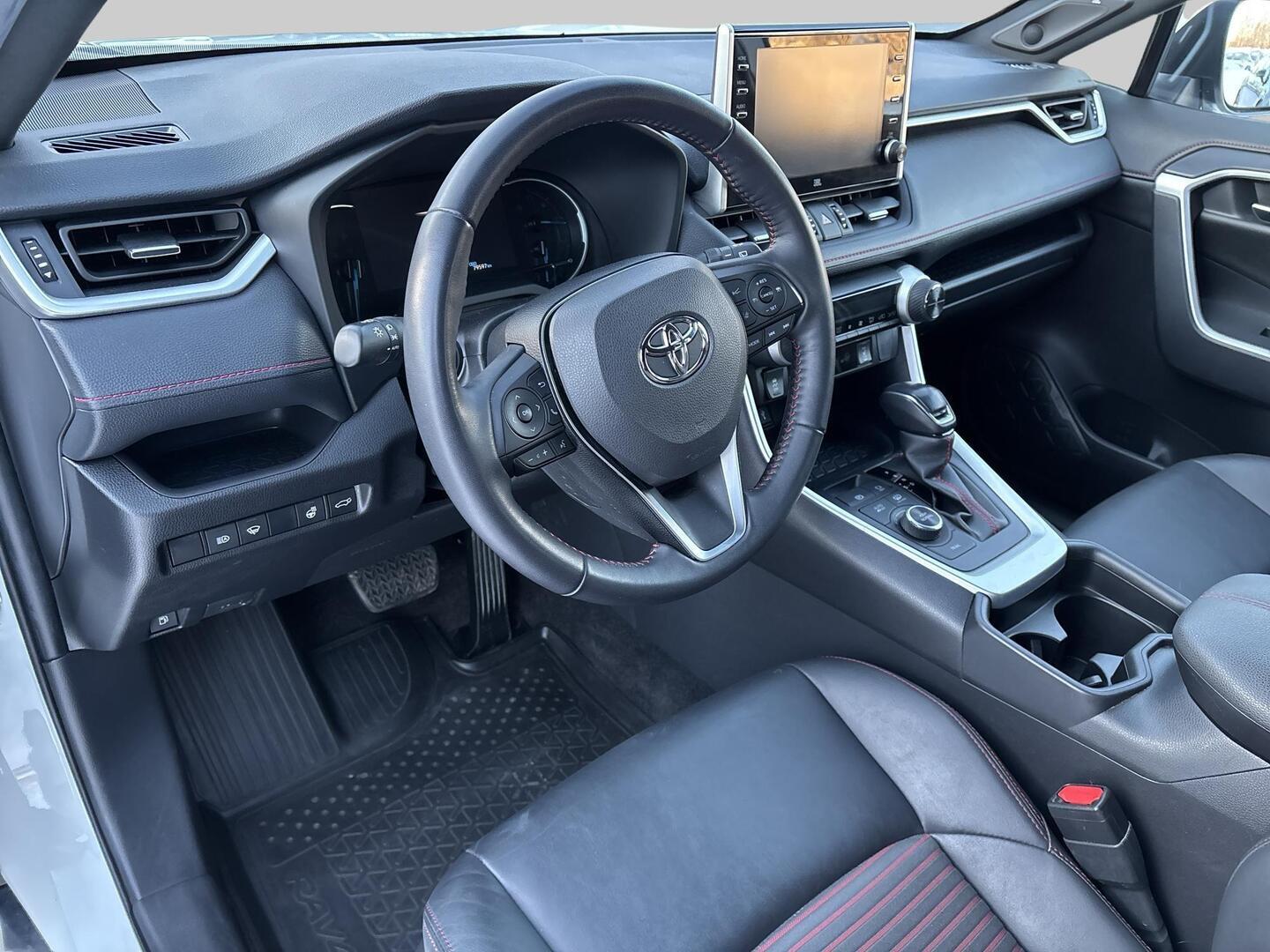 TOYOTA RAV4 PLUG-IN 2021