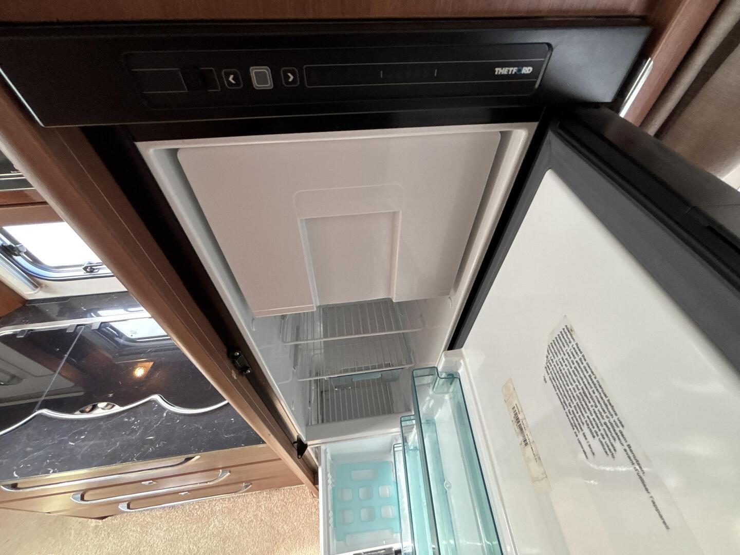 LMC BREEZER V636 2016