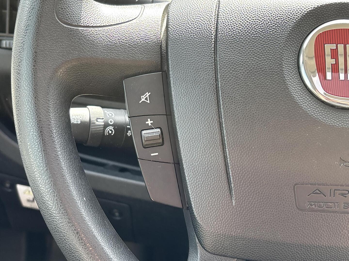 LMC BREEZER V636 2016