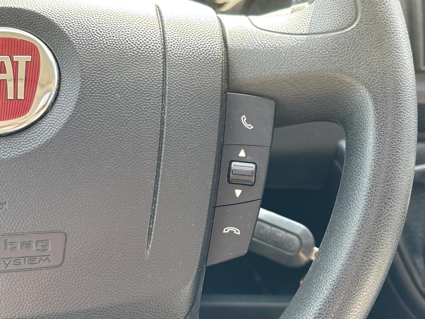 LMC BREEZER V636 2016