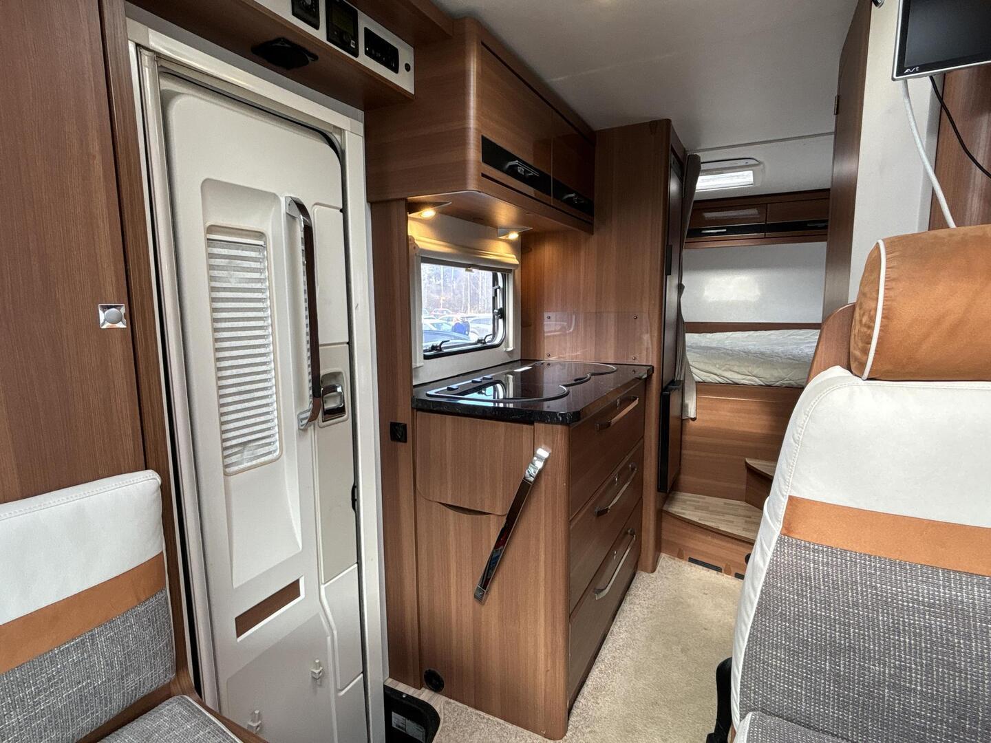 LMC BREEZER V636 2016