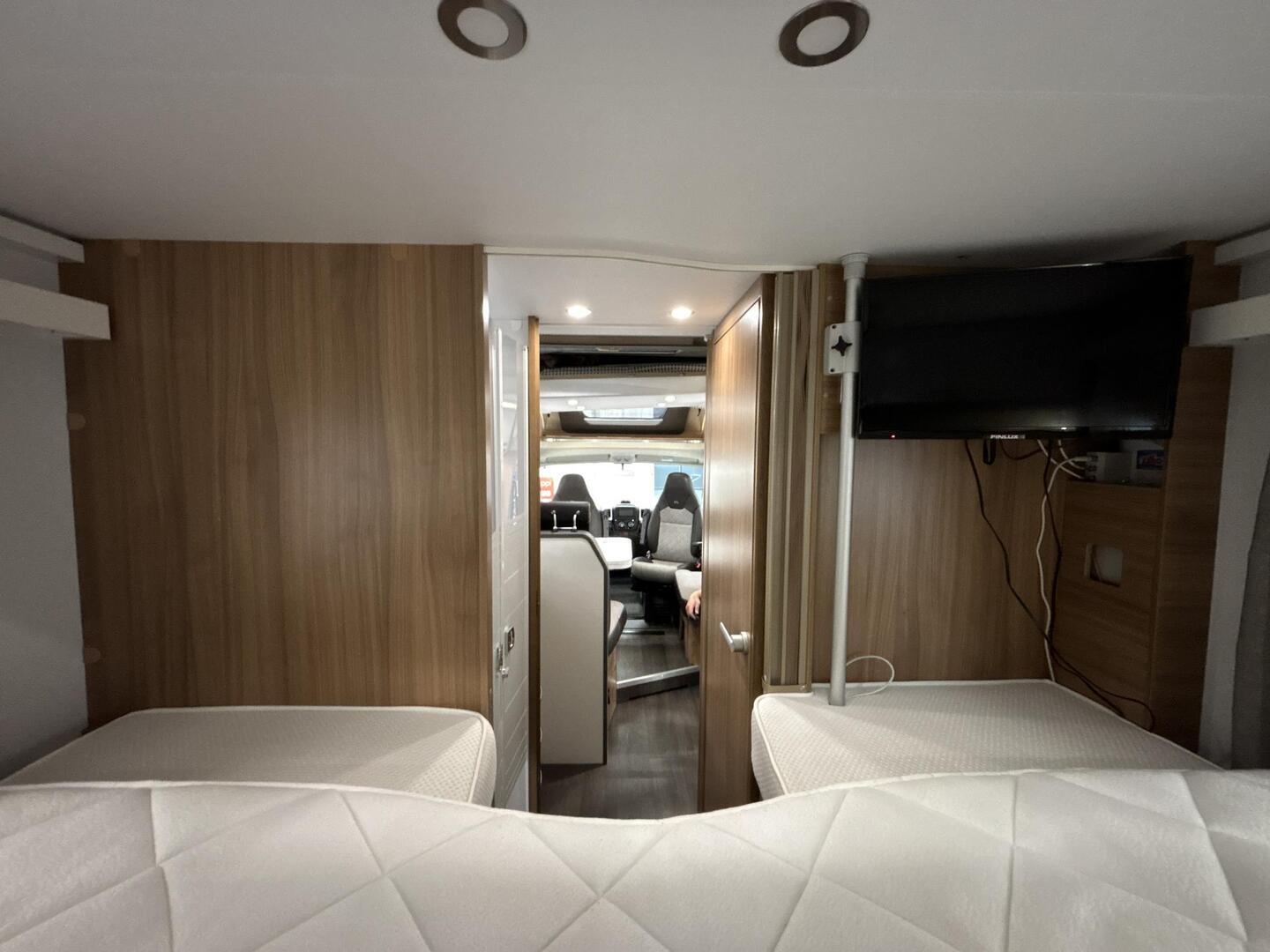 ADRIA Matrix 670 SL PLUS Scandinavian Edition 2021
