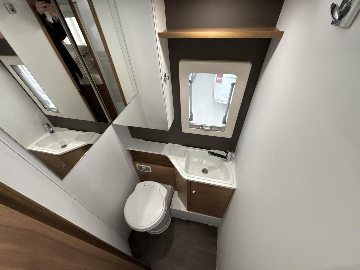 ADRIA Matrix 670 SL PLUS Scandinavian Edition 2021