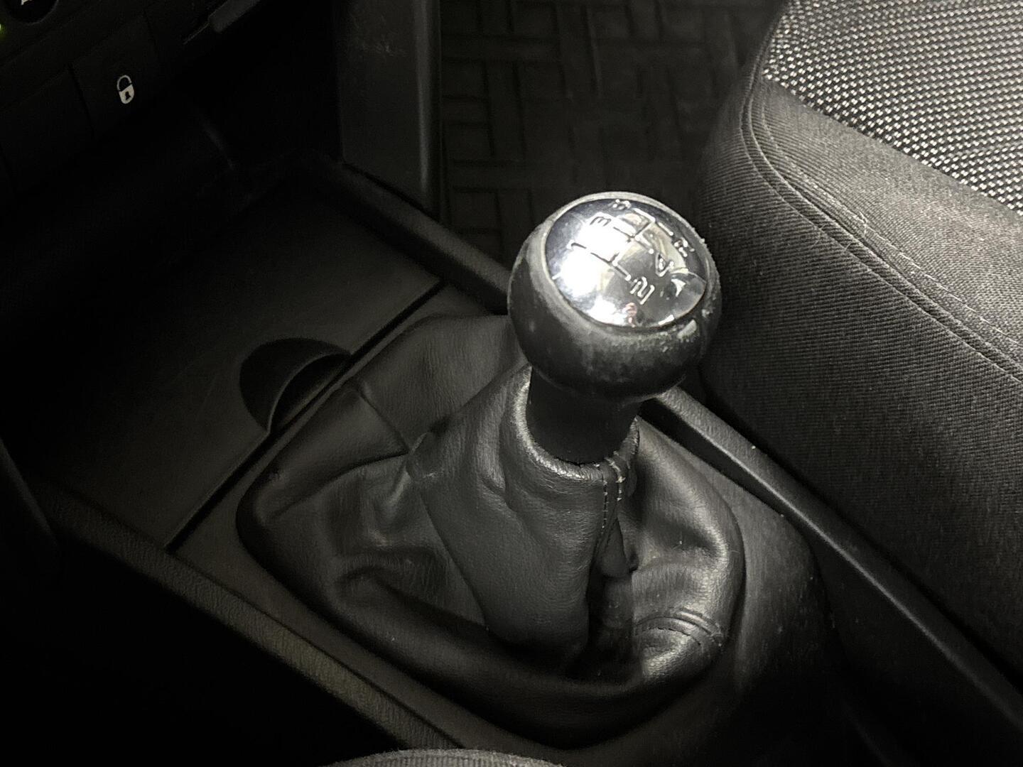PEUGEOT 207 2007