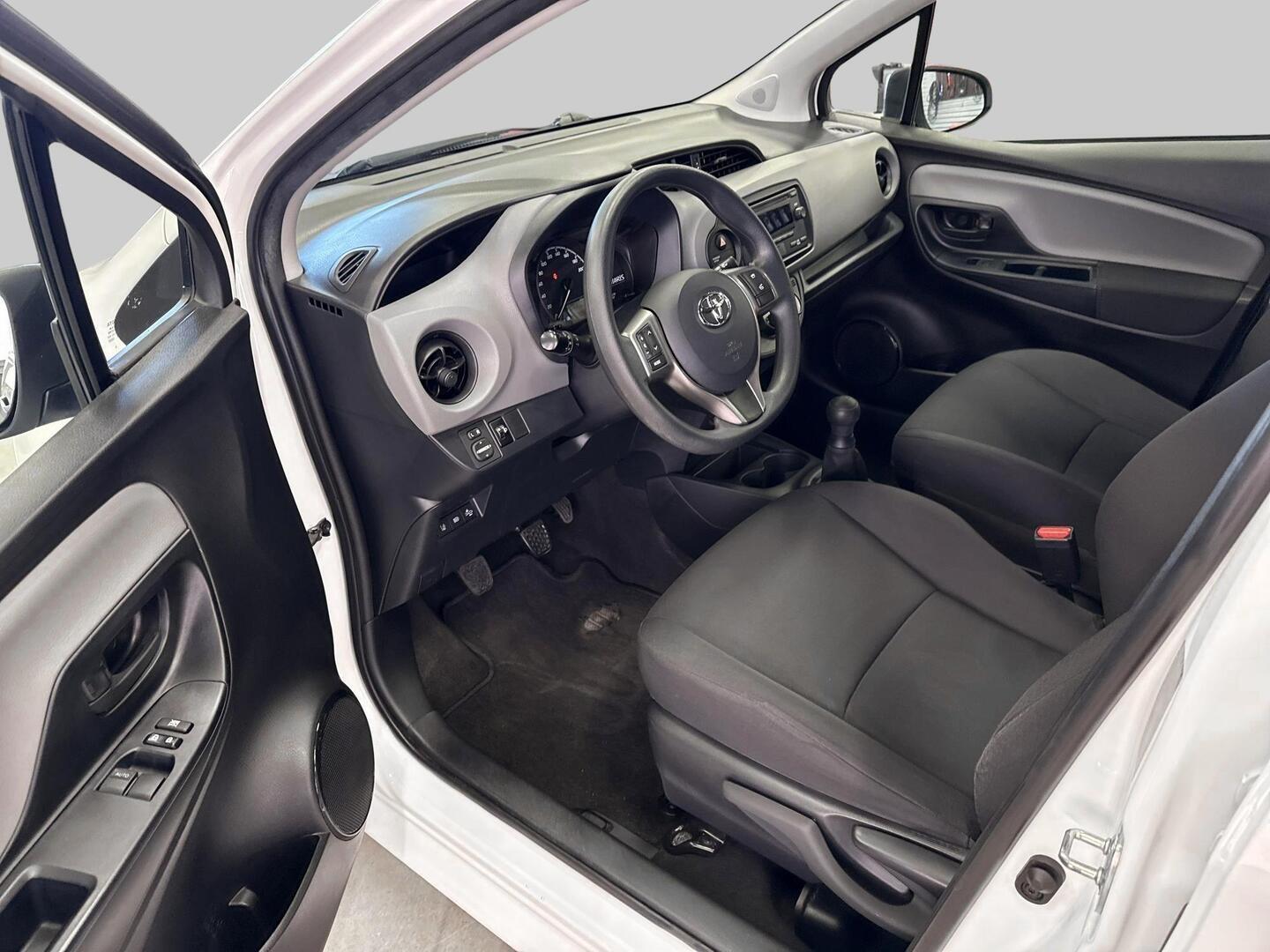 TOYOTA Yaris 2020