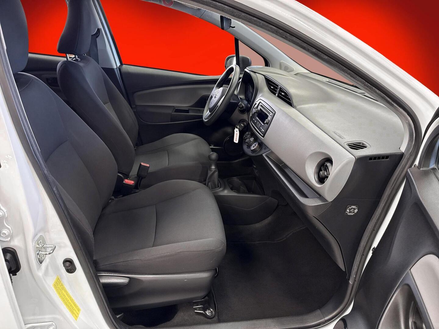 TOYOTA Yaris 2020