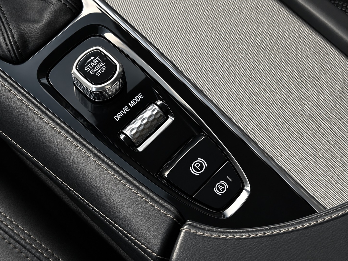 VOLVO XC90 2018