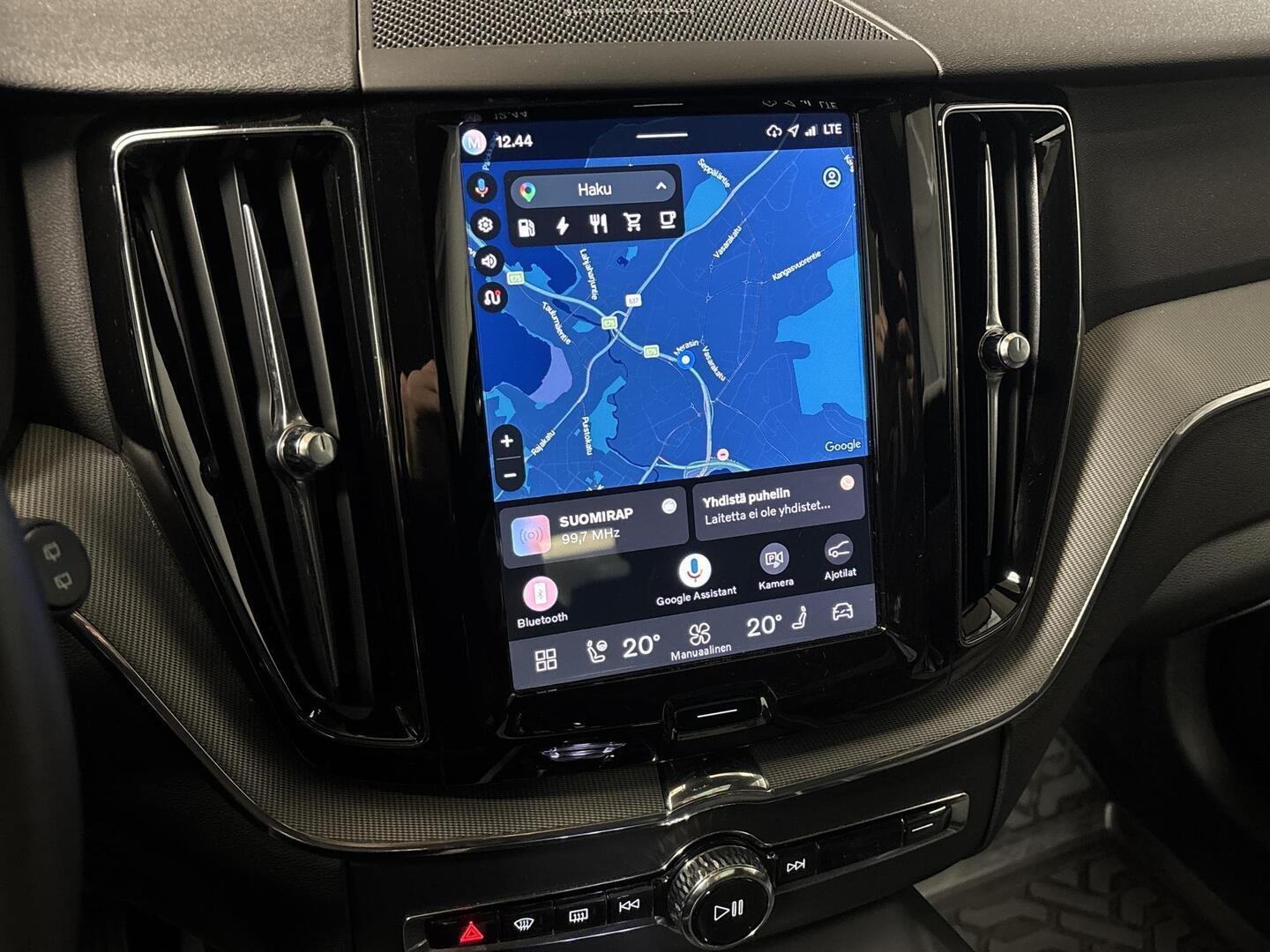VOLVO XC60 2024