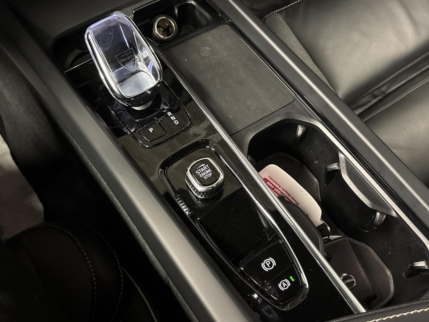 VOLVO XC60 2024