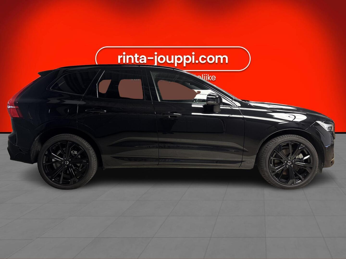 VOLVO XC60 2024