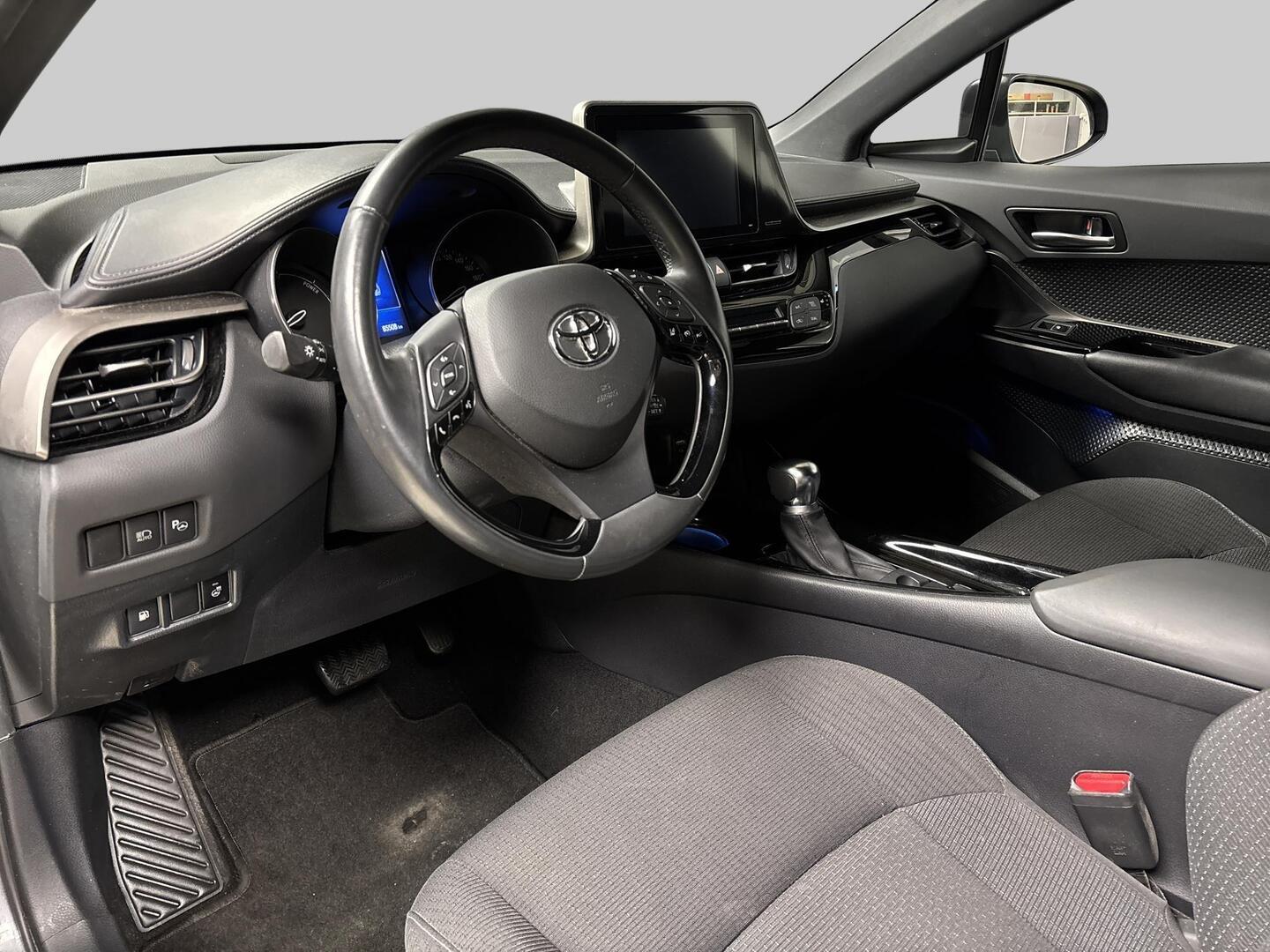 TOYOTA C-HR 2019