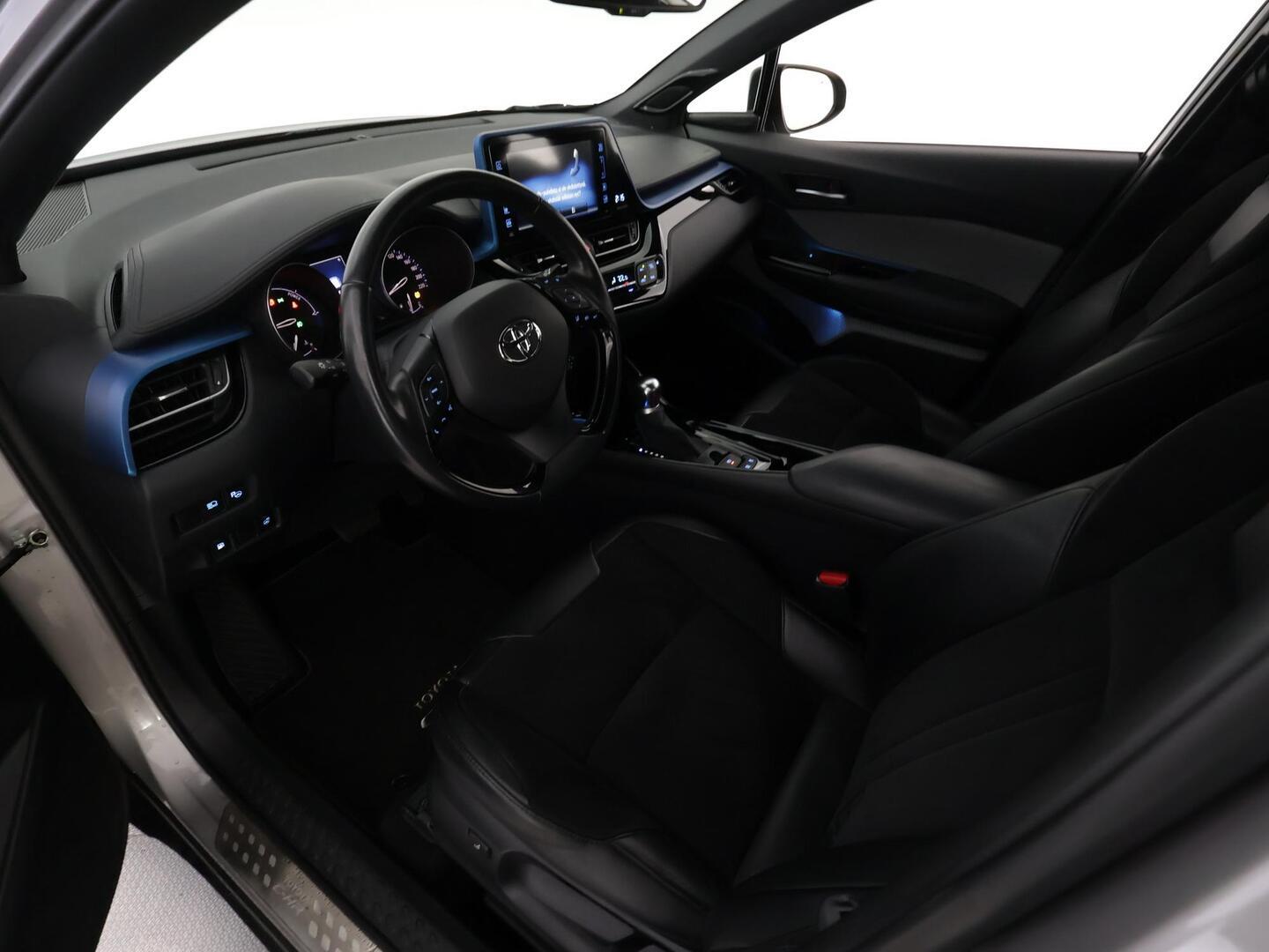 TOYOTA C-HR 2020