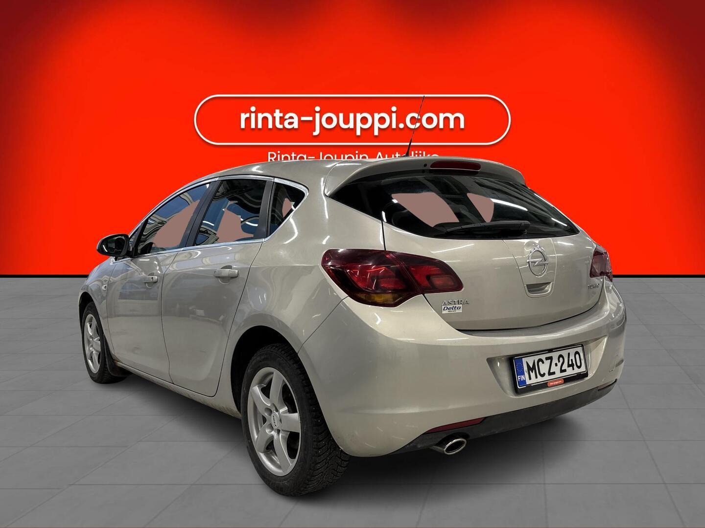 OPEL Astra 2010