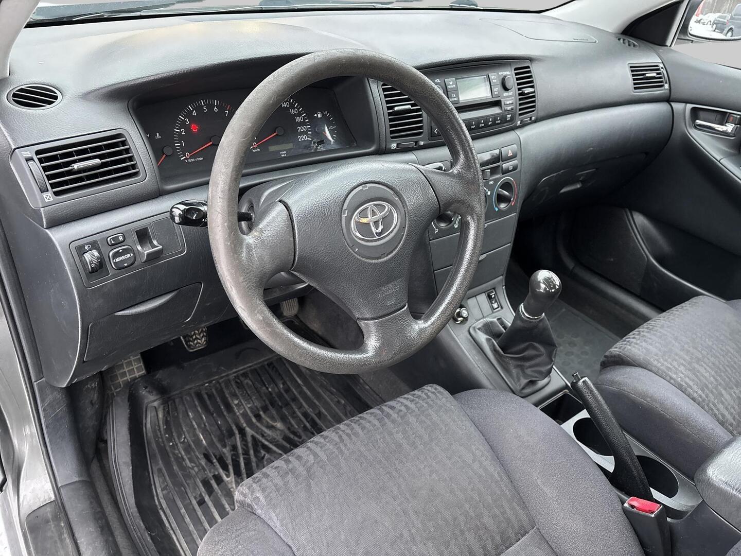 TOYOTA Corolla 2003