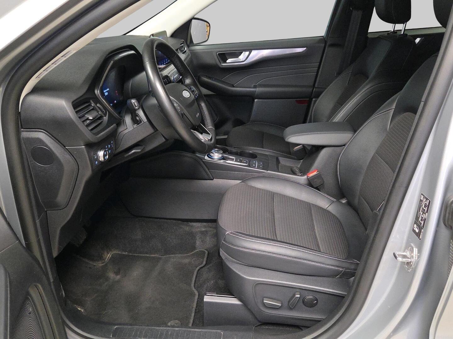 FORD Kuga 2023