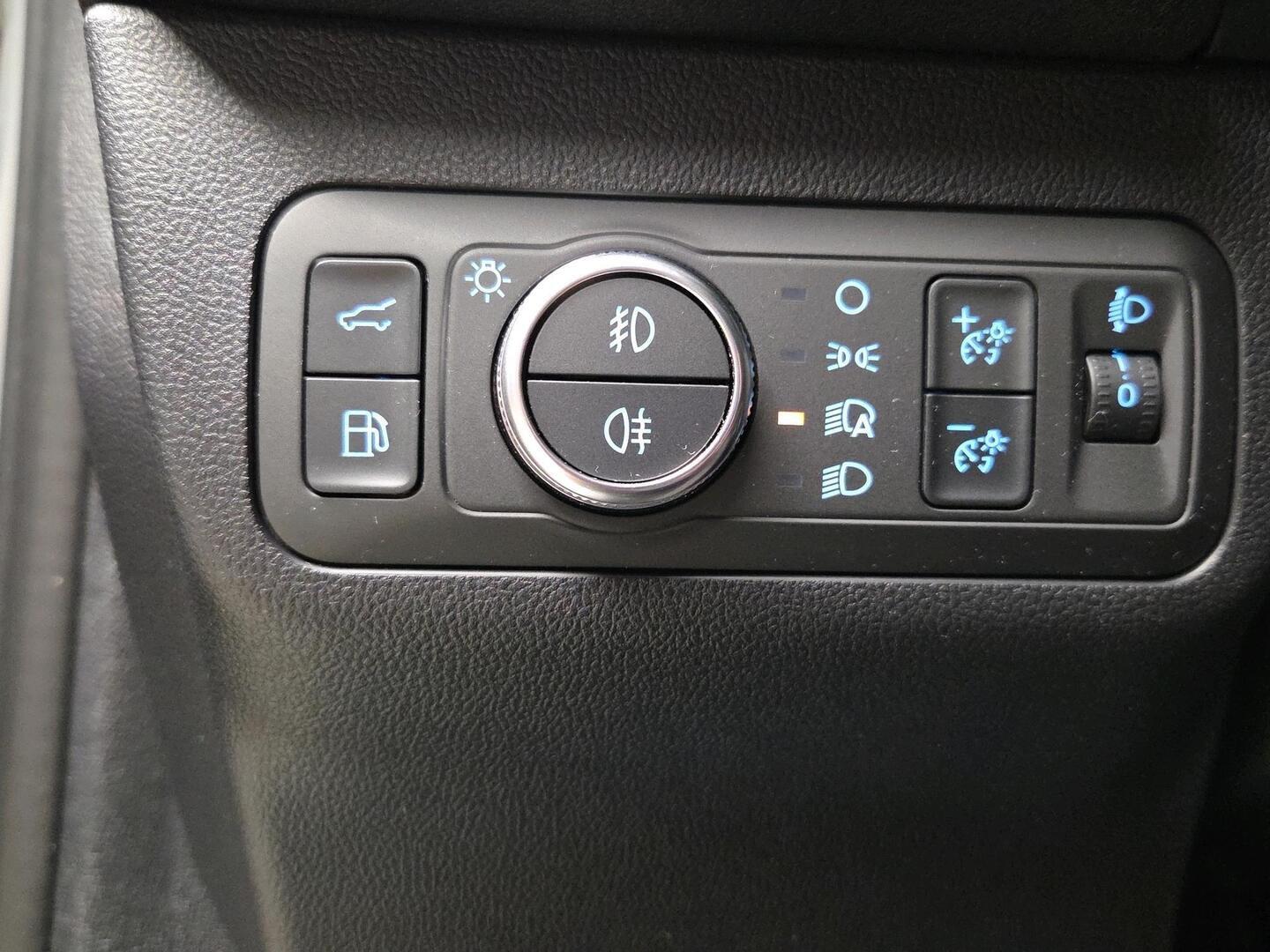 FORD Kuga 2023