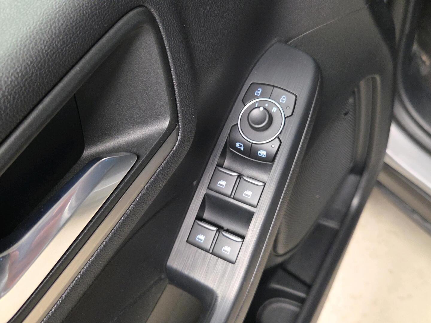 FORD Kuga 2023