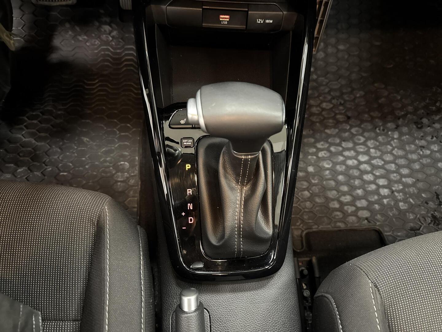 KIA Rio 2023