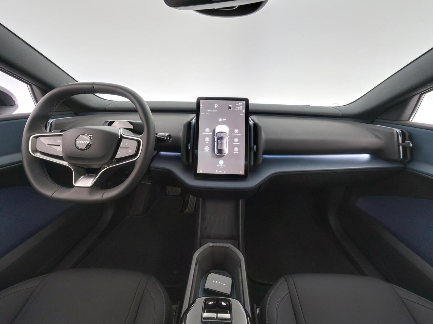 VOLVO EX30 2024