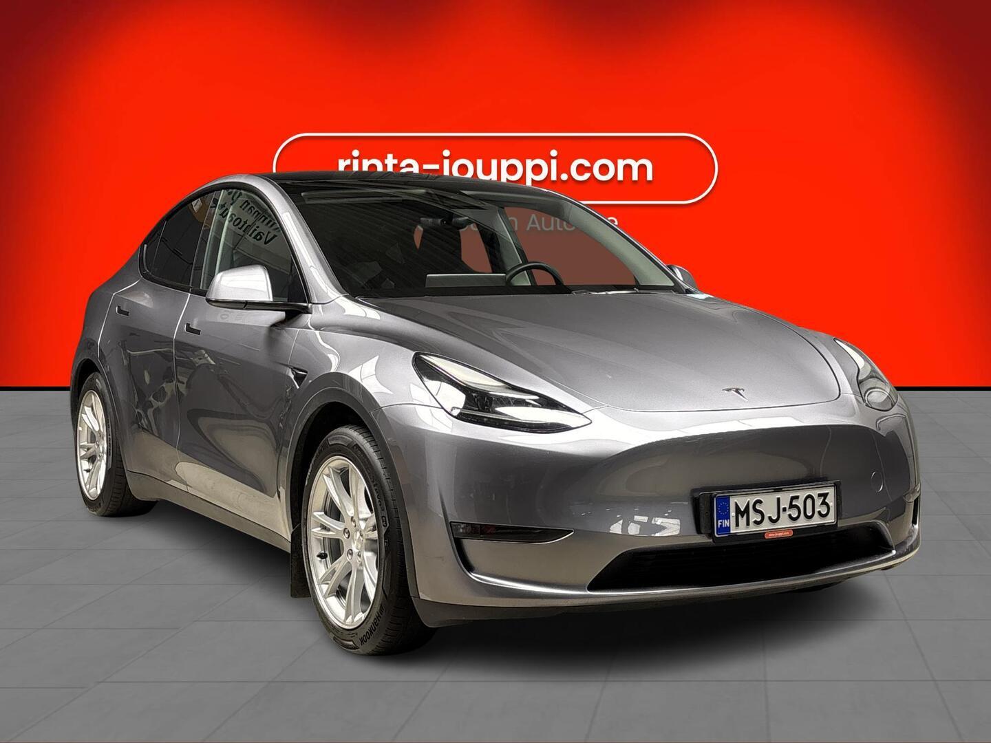 TESLA MODEL Y 2024