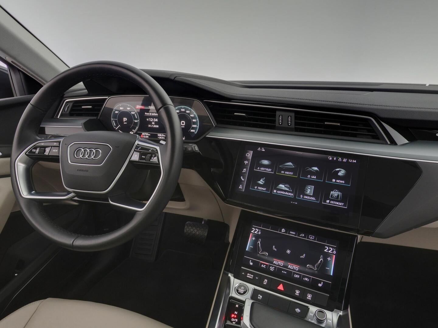 AUDI E-TRON 2023