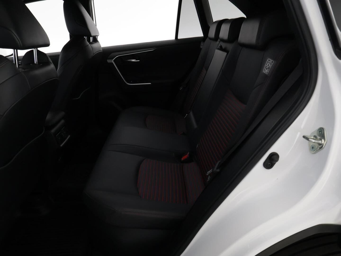 TOYOTA RAV4 PLUG-IN 2023