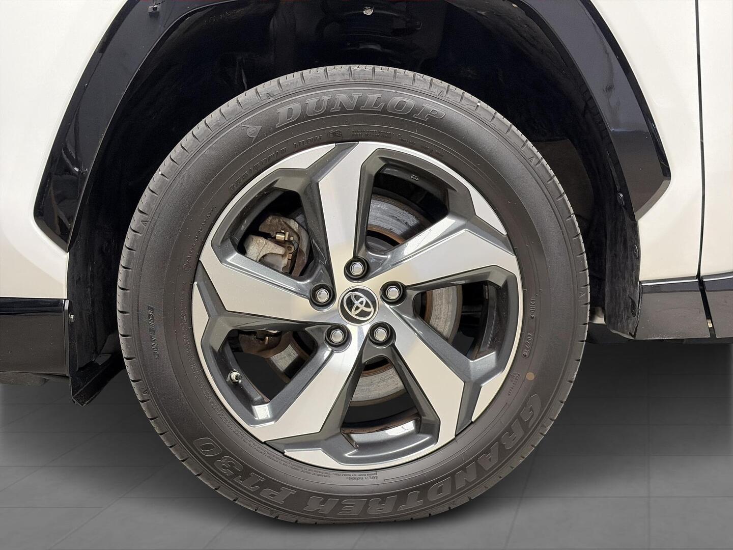 TOYOTA RAV4 PLUG-IN 2023