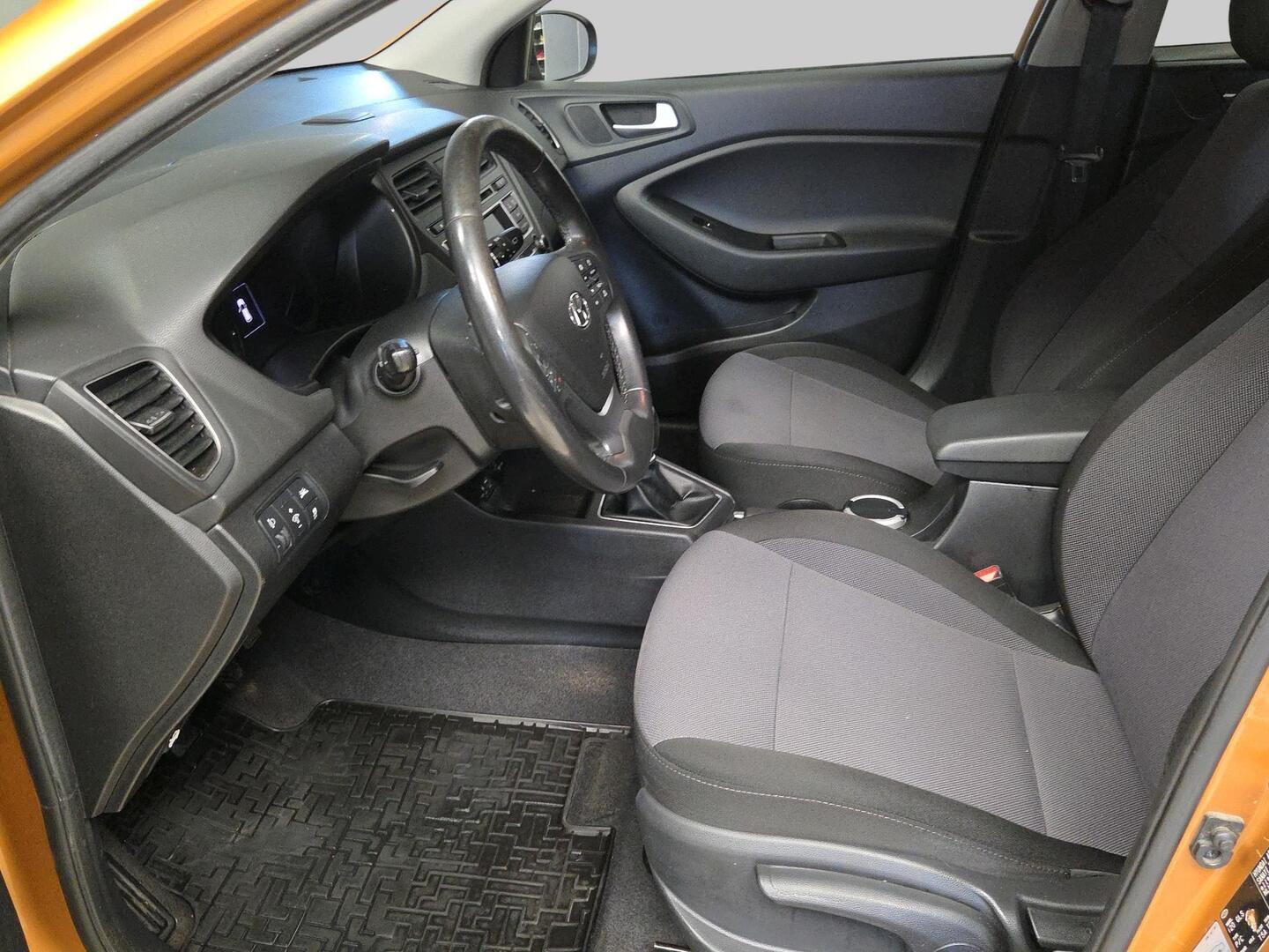 HYUNDAI i20 5d 2016