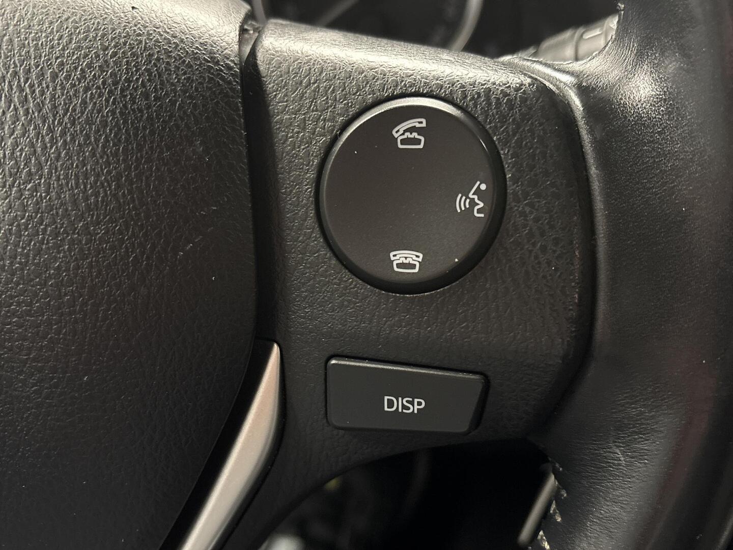 TOYOTA Auris 2013