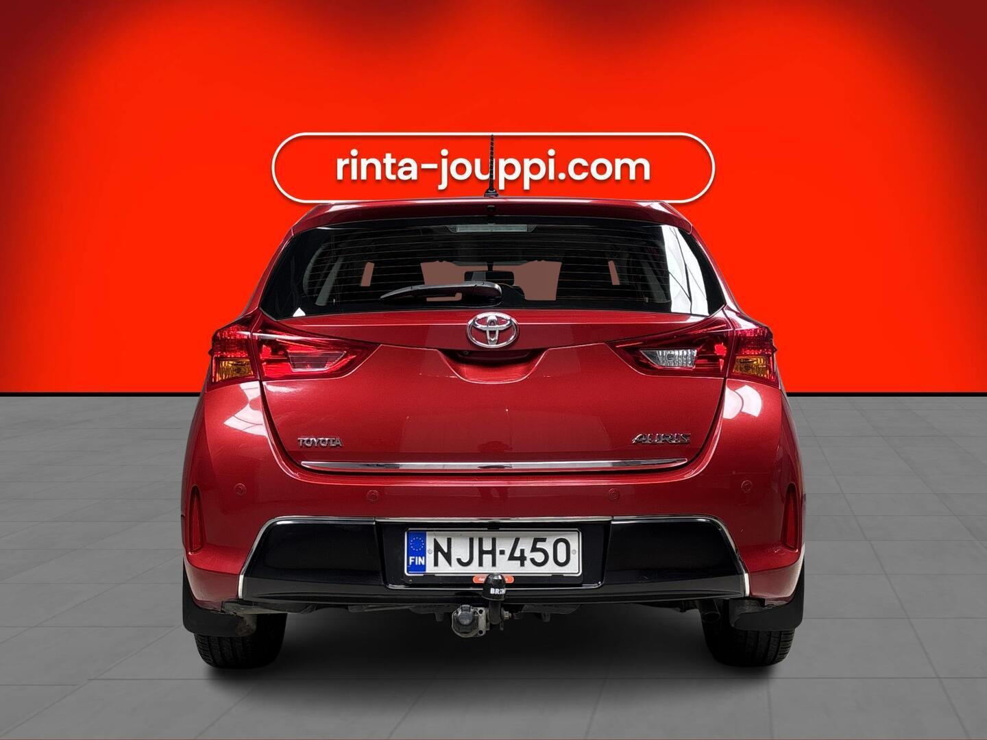 TOYOTA Auris 2013